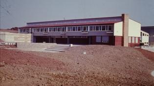 Bau der Grundschule Breitenstein_8